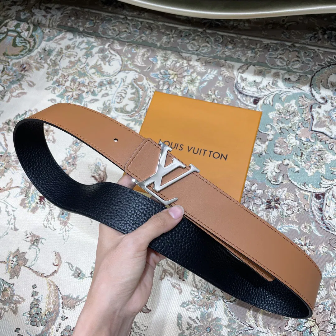 LV initiales — image 8