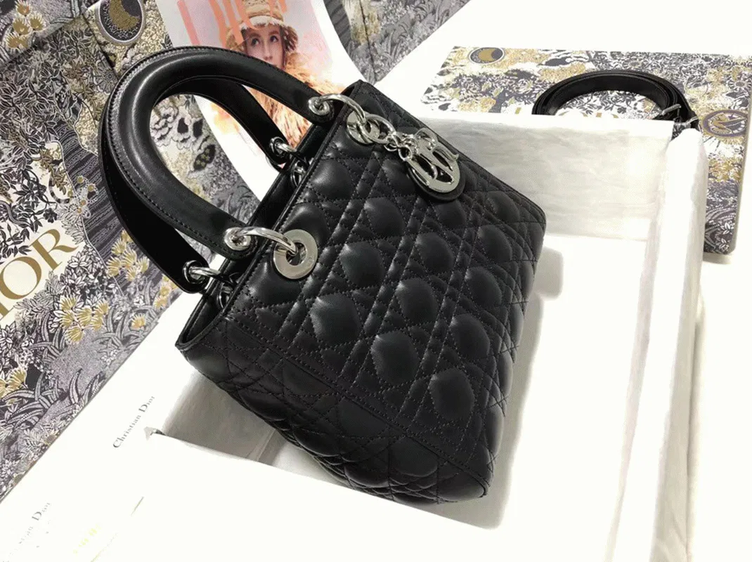 Dior Lady Dior Medium Bag in Noir — image 7