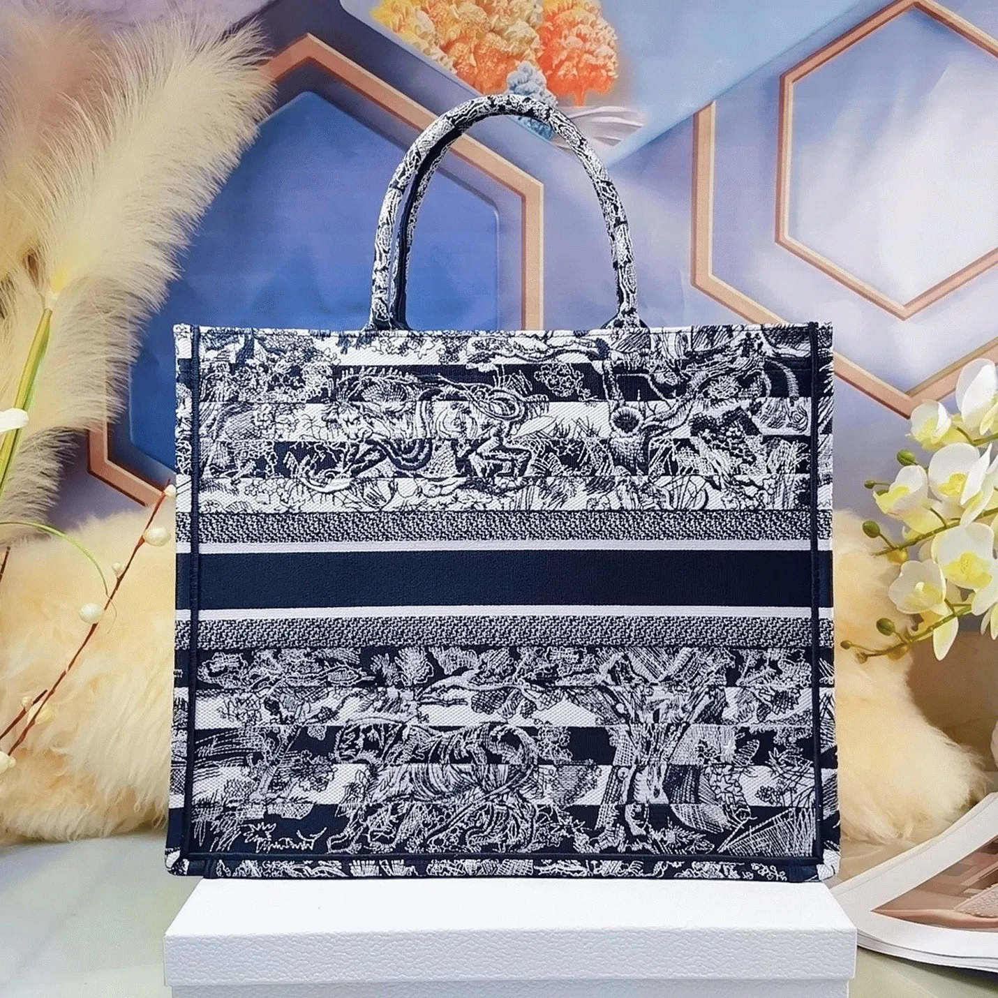 Dior Large Book Tote Bag in Blue Toile de Jouy Stripes Embroidery — image 6