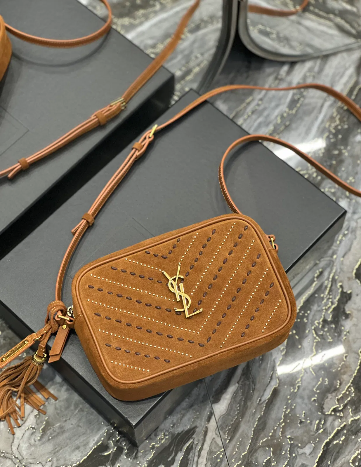 Saint Laurent – Lou suede camera bag – women – Calf Leather – One Size – Brown — image 4