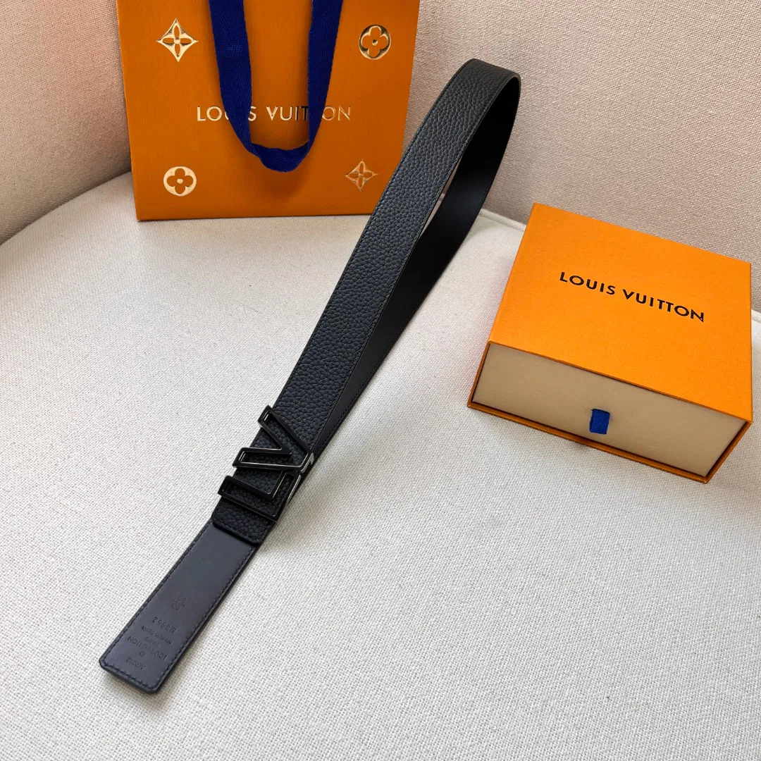 LV initiales — image 4