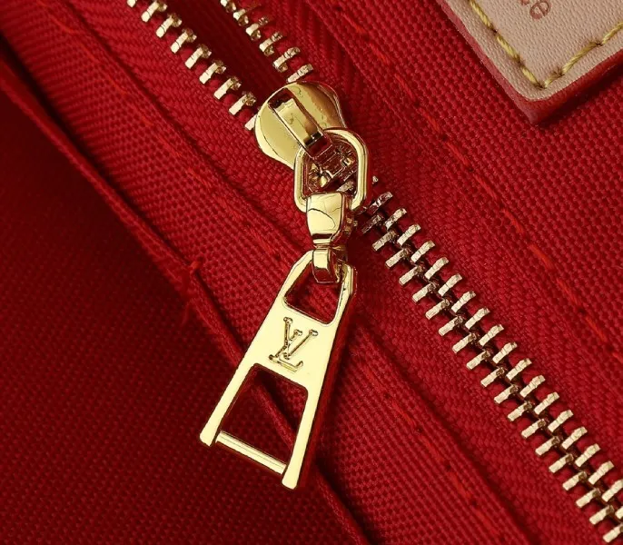 Mon Monogram OnTheGo PM — image 9