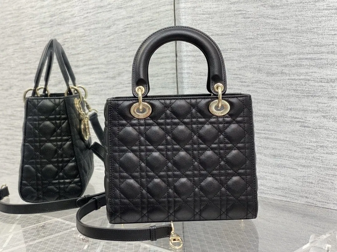 Dior Lady Dior Medium Bag in Noir — image 8