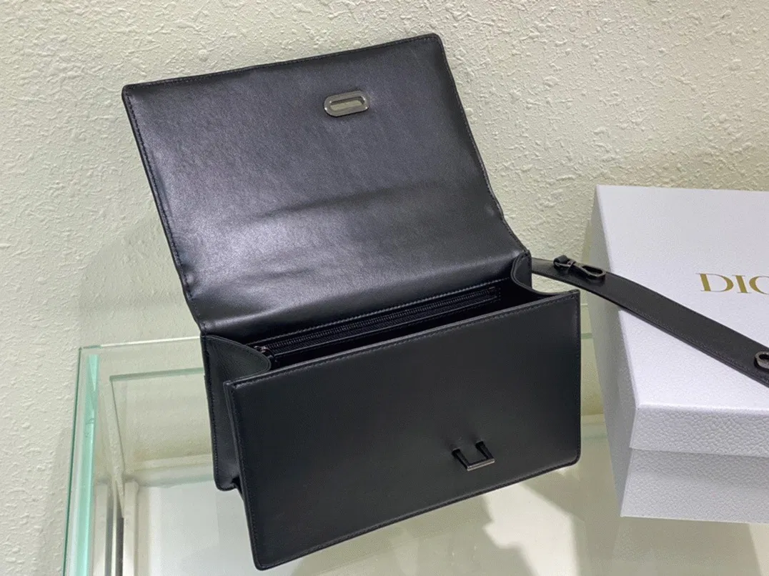 Dior 30 Montaigne Chain Bag with Handle in Black Lambskin — image 10