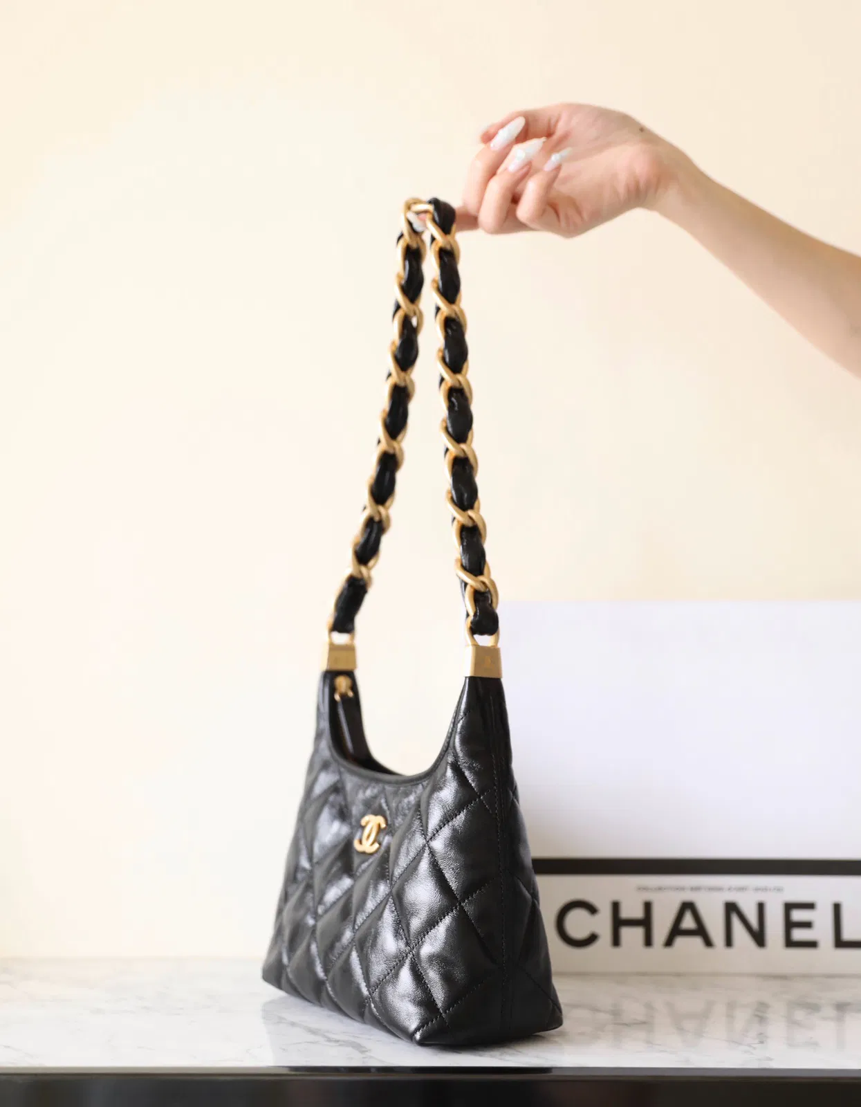𝖡𝗈𝗇𝖺𝗎𝖽𝗈 Hobo bag — image 7