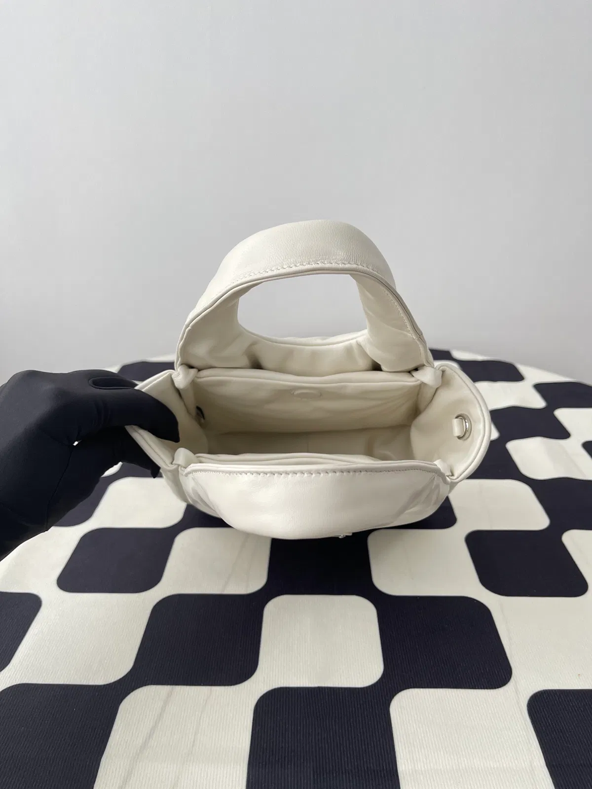 𝐏𝐫𝐚𝐝𝐚 𝐒𝐨𝐟𝐭 𝐁𝐚𝐠 — image 7