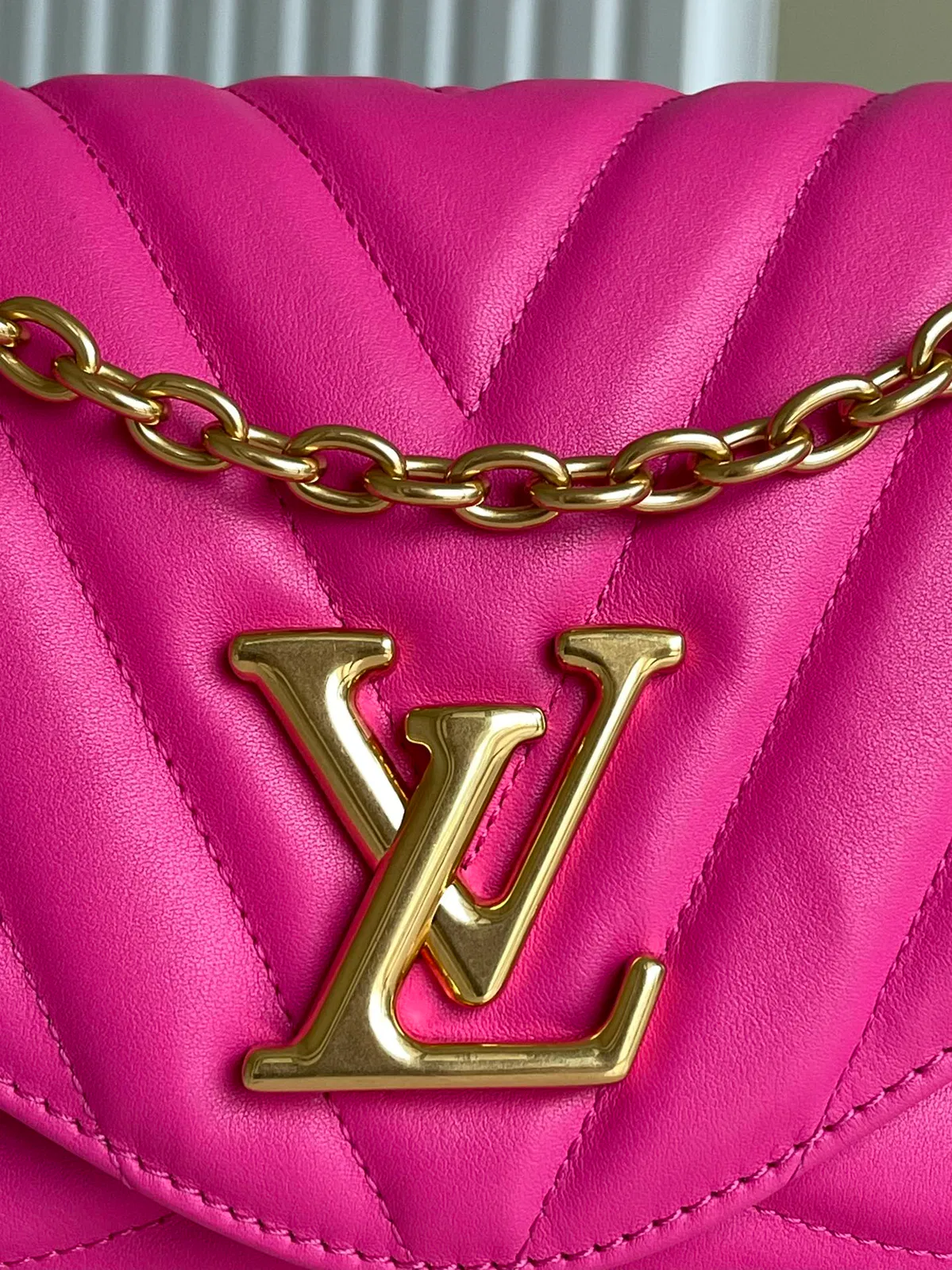 LV NEW WAVE CHAIN BAG — image 4
