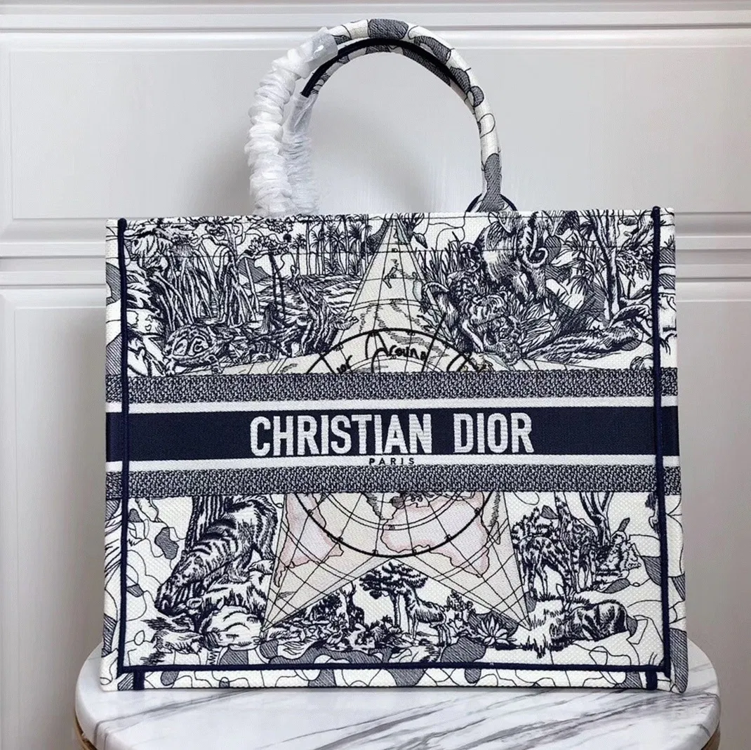 Dior Large Book Tote Bag Knockoff in Around The World Embroidered Canvas — image 3