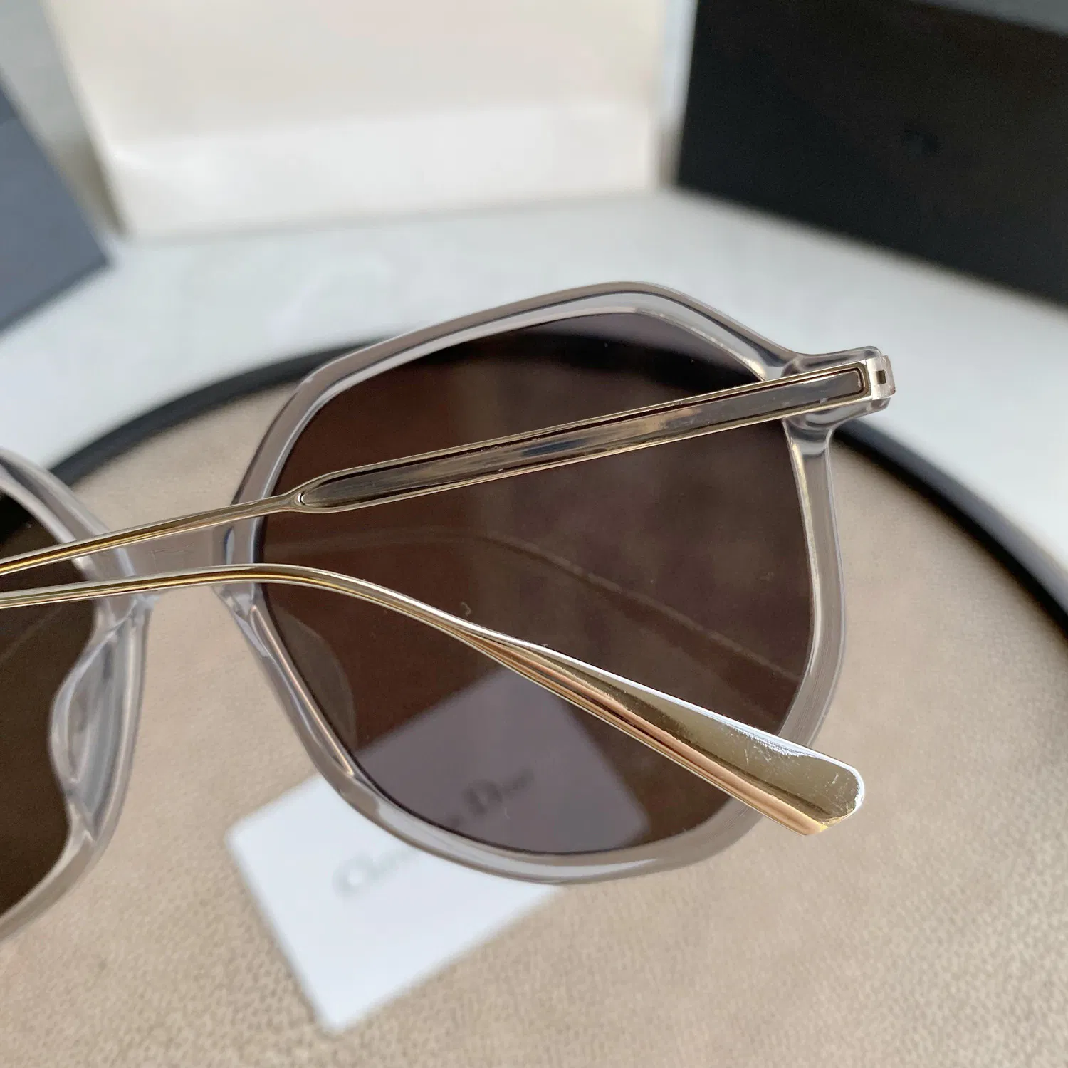 Round Sunglasses — image 3