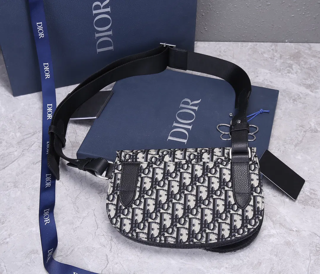 Dior Men’s Saddle Bag — image 3