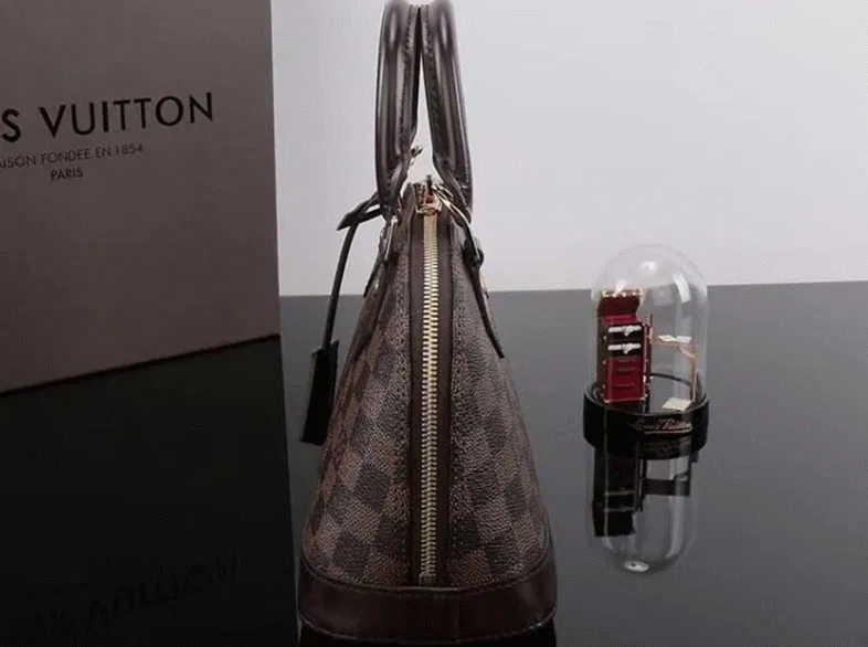 Louis Vuitton Damier Ebene Canvas Alma BB Handbag — image 5