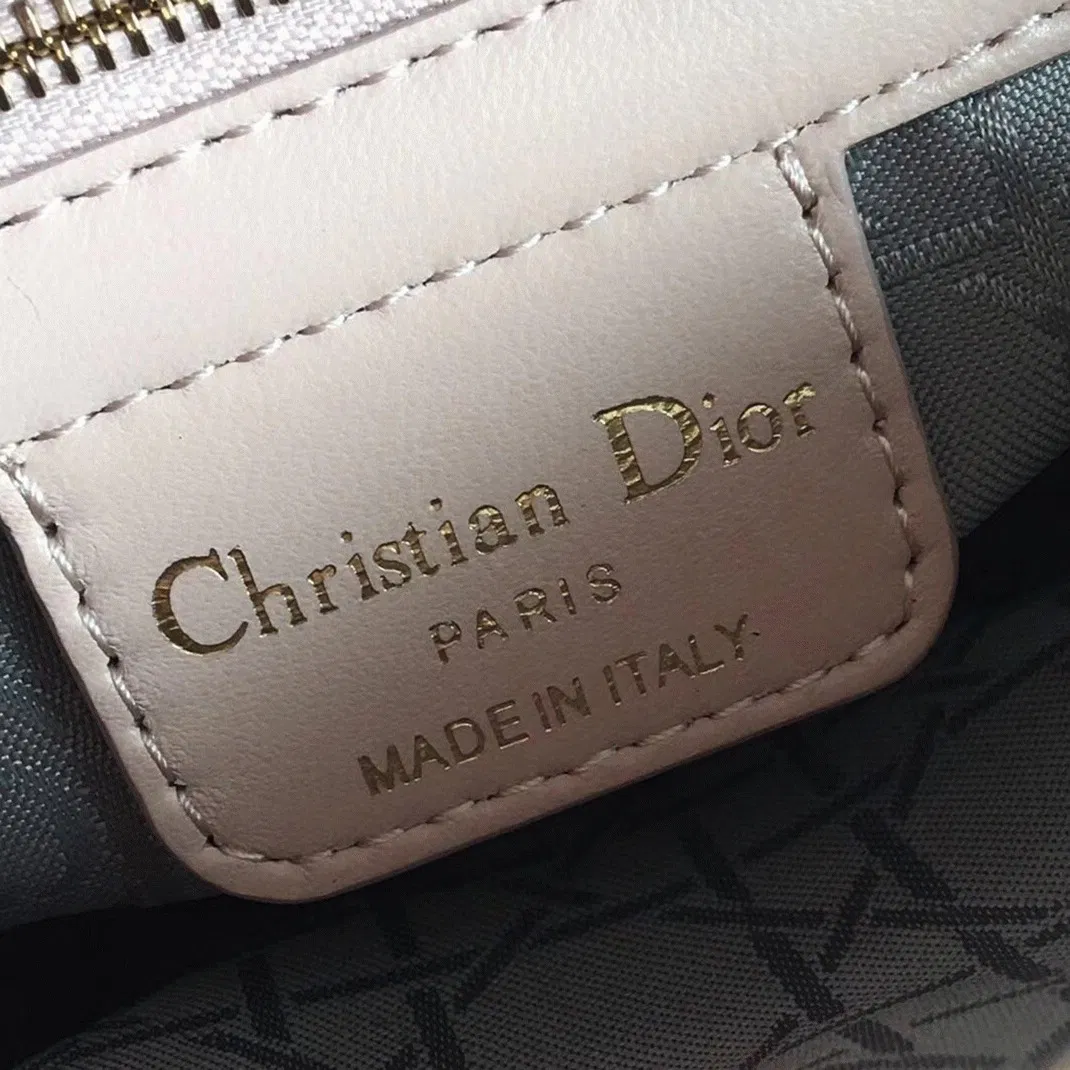 Dior Lady Dior Medium Bag in Powder — image 9