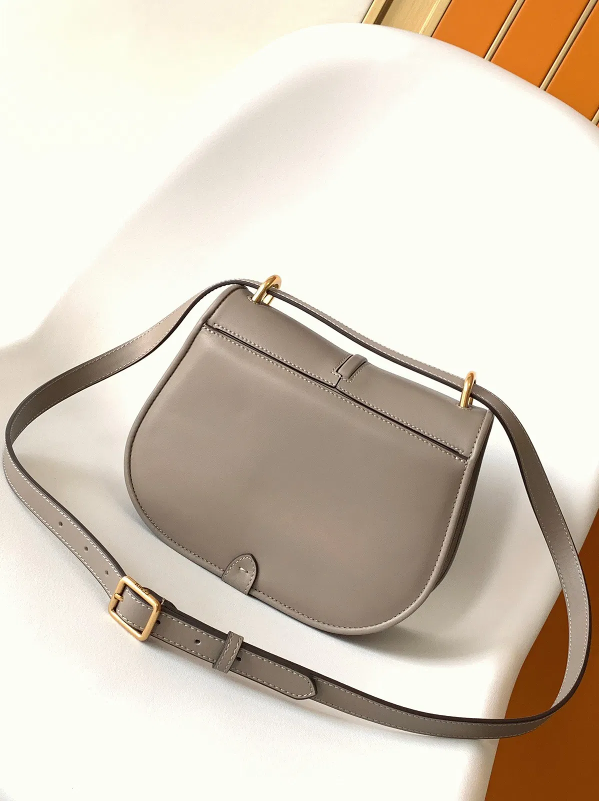 Top Quality Fendi C’mon Medium Bag in Grey — image 8