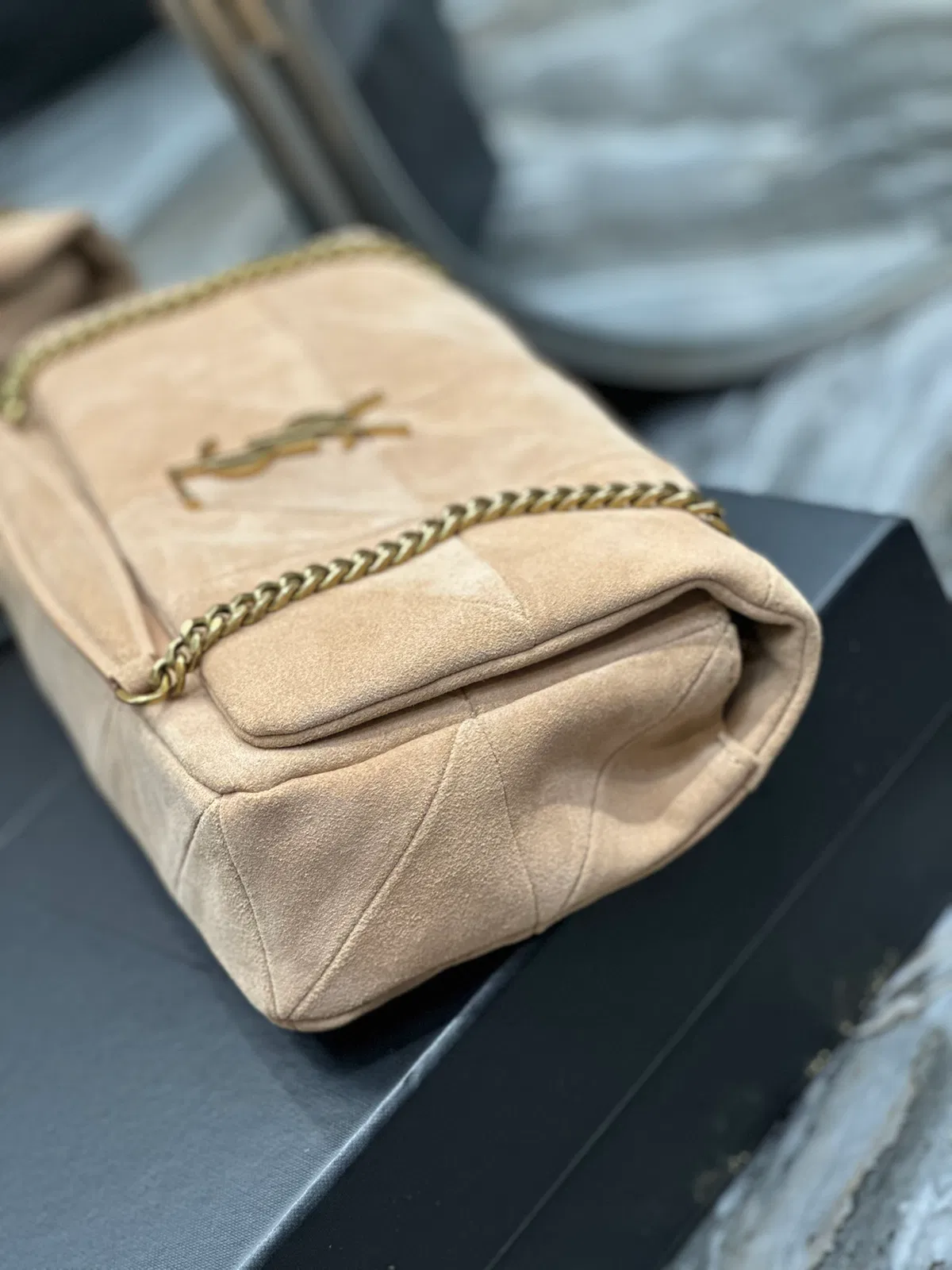 JAMIE MEDIUM CHAIN BAG “CARRÉ RIVE GAUCHE” IN LAMBSKIN AND SUEDE — image 5