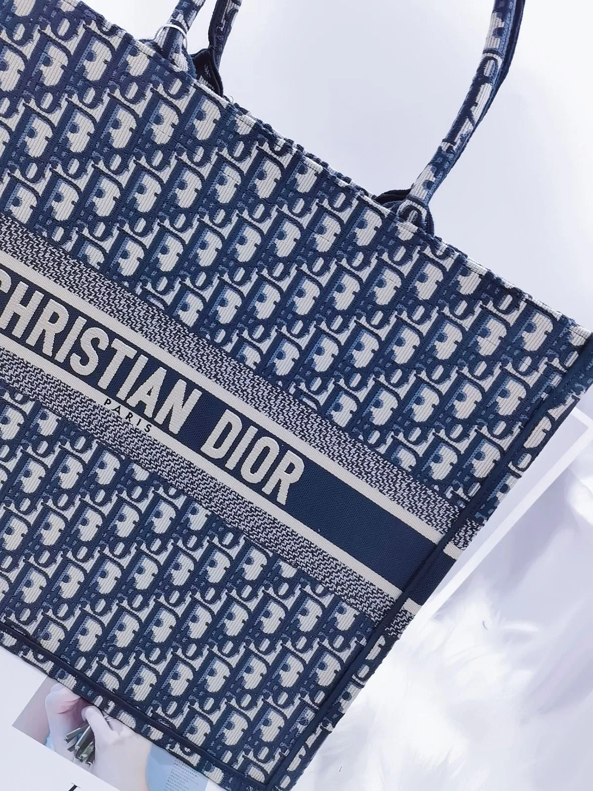 Dior Book Tote – Large — image 4