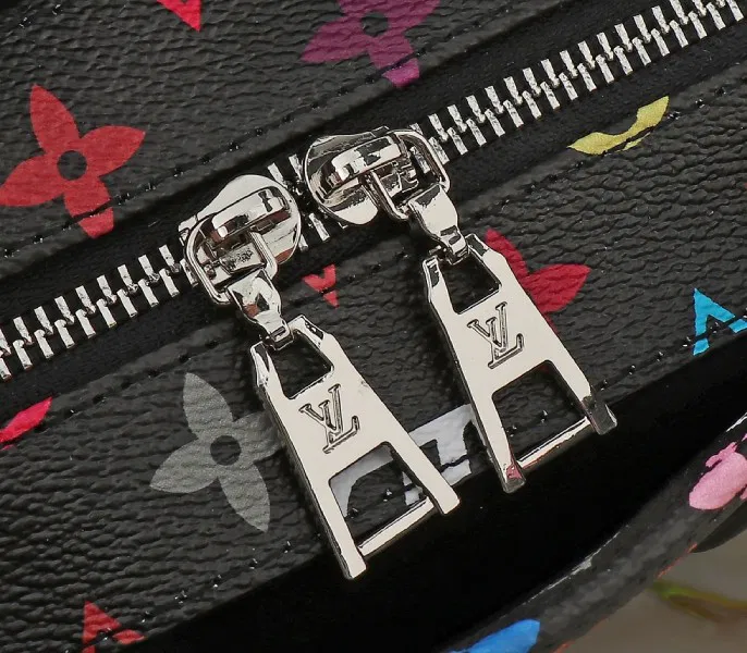 X TM Multicolored Onthego East West Chain In Black — image 7