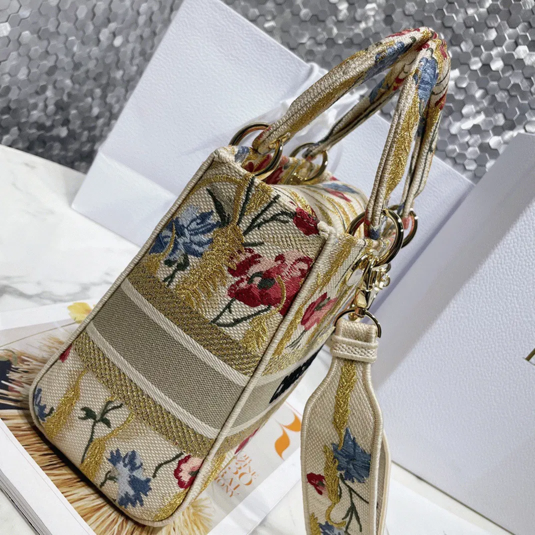 Dior Lady D-Lite Medium Bag in Hibiscus Metallic Thread Embroidery — image 6