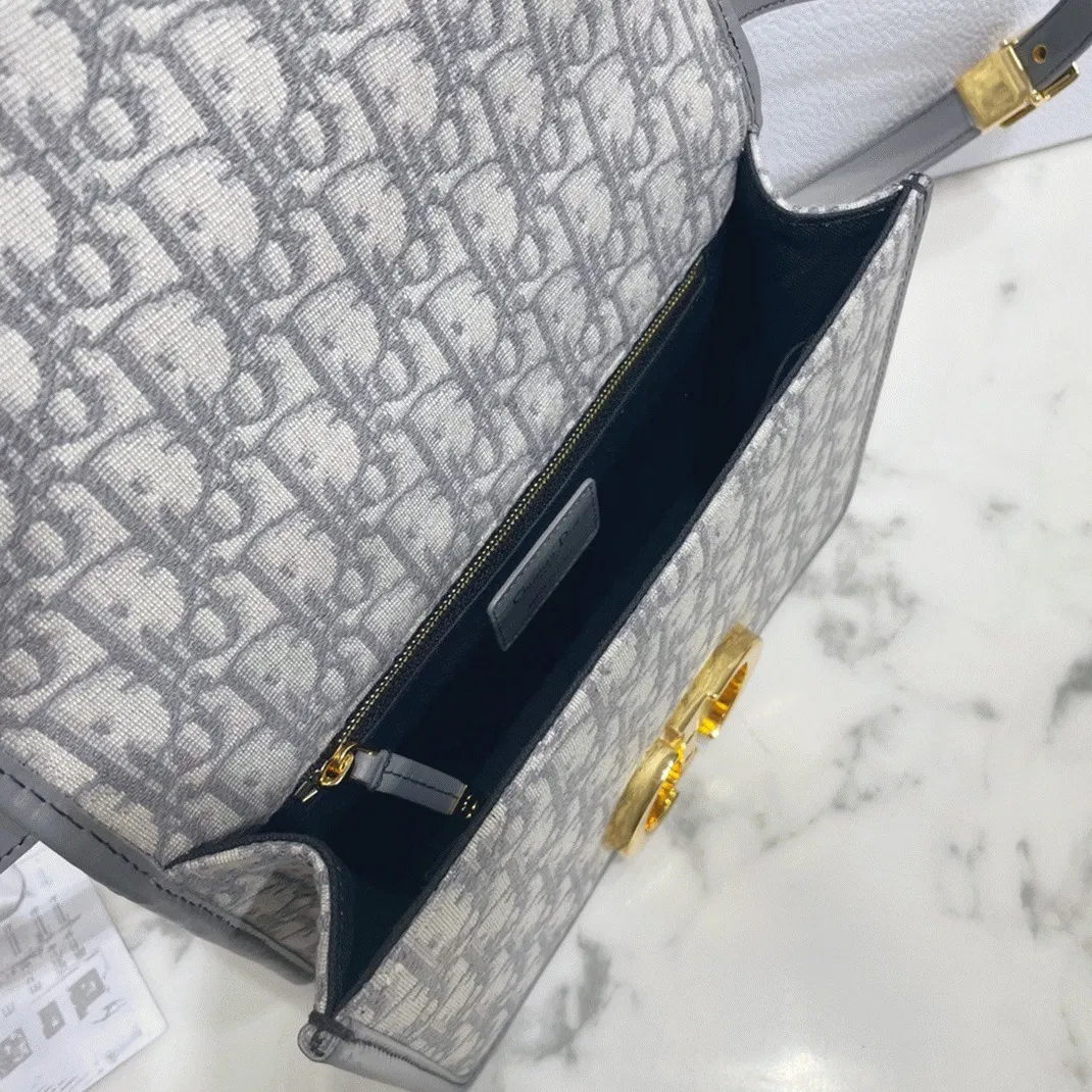 Dior 30 Montaigne Medium Bag in Grey Dior Oblique Jacquard — image 9