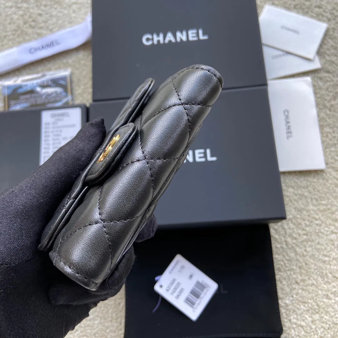 CHANEL Classic Small Flap Wallet — image 3