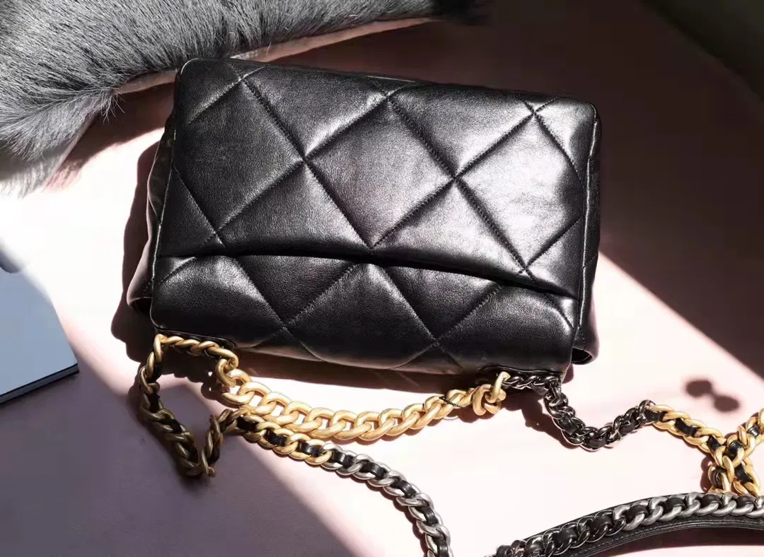 CHANEL 19 LARGE HANDBAG — image 5
