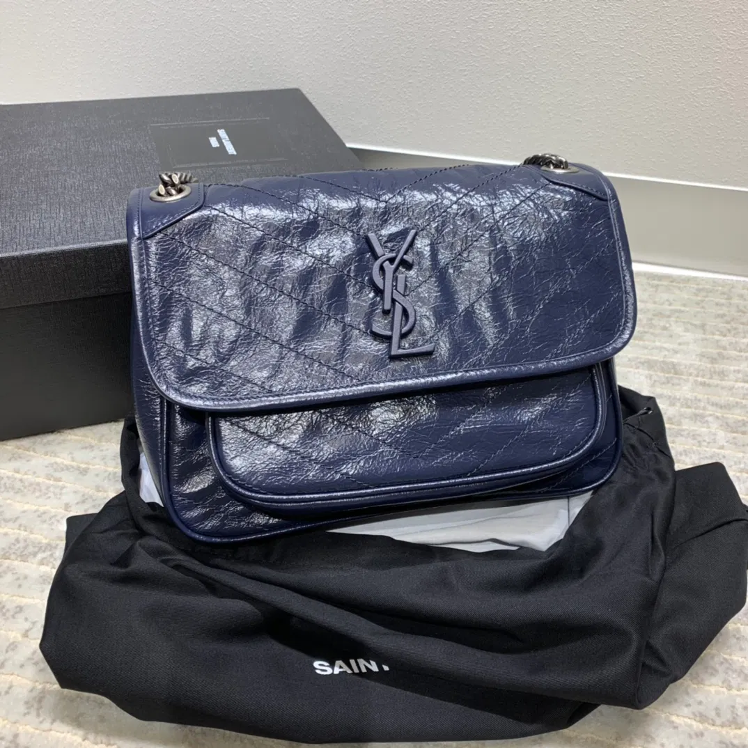 YSL MEDIUM
