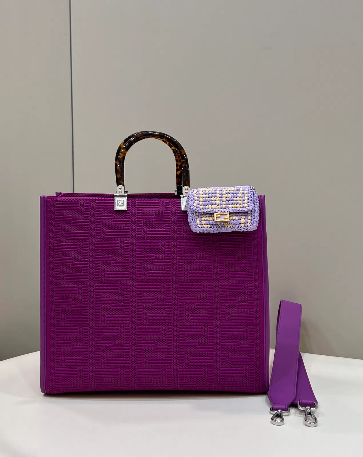 Fendi Sunshine tote