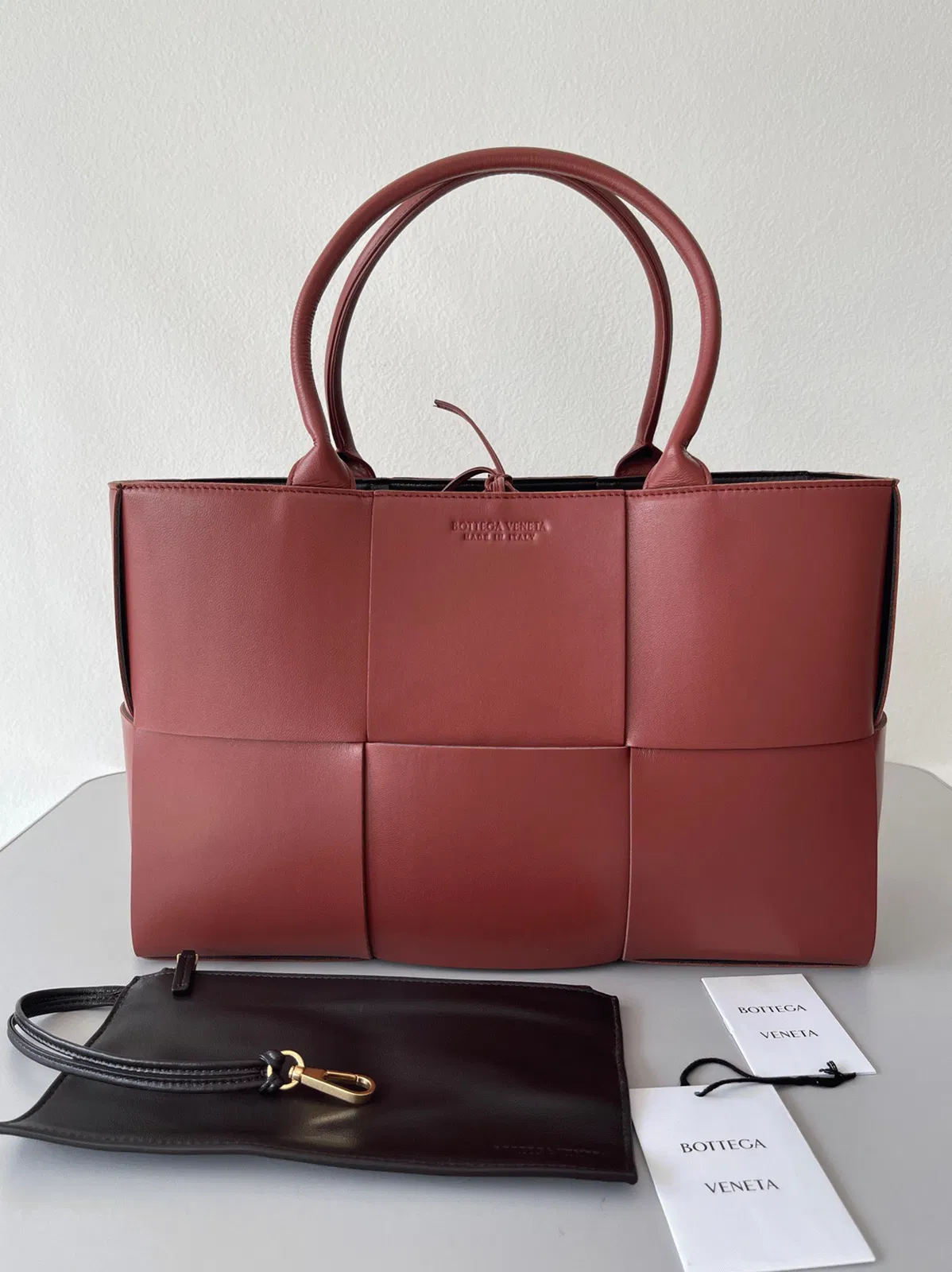 Bottega Veneta Arco Medium Tote Maple