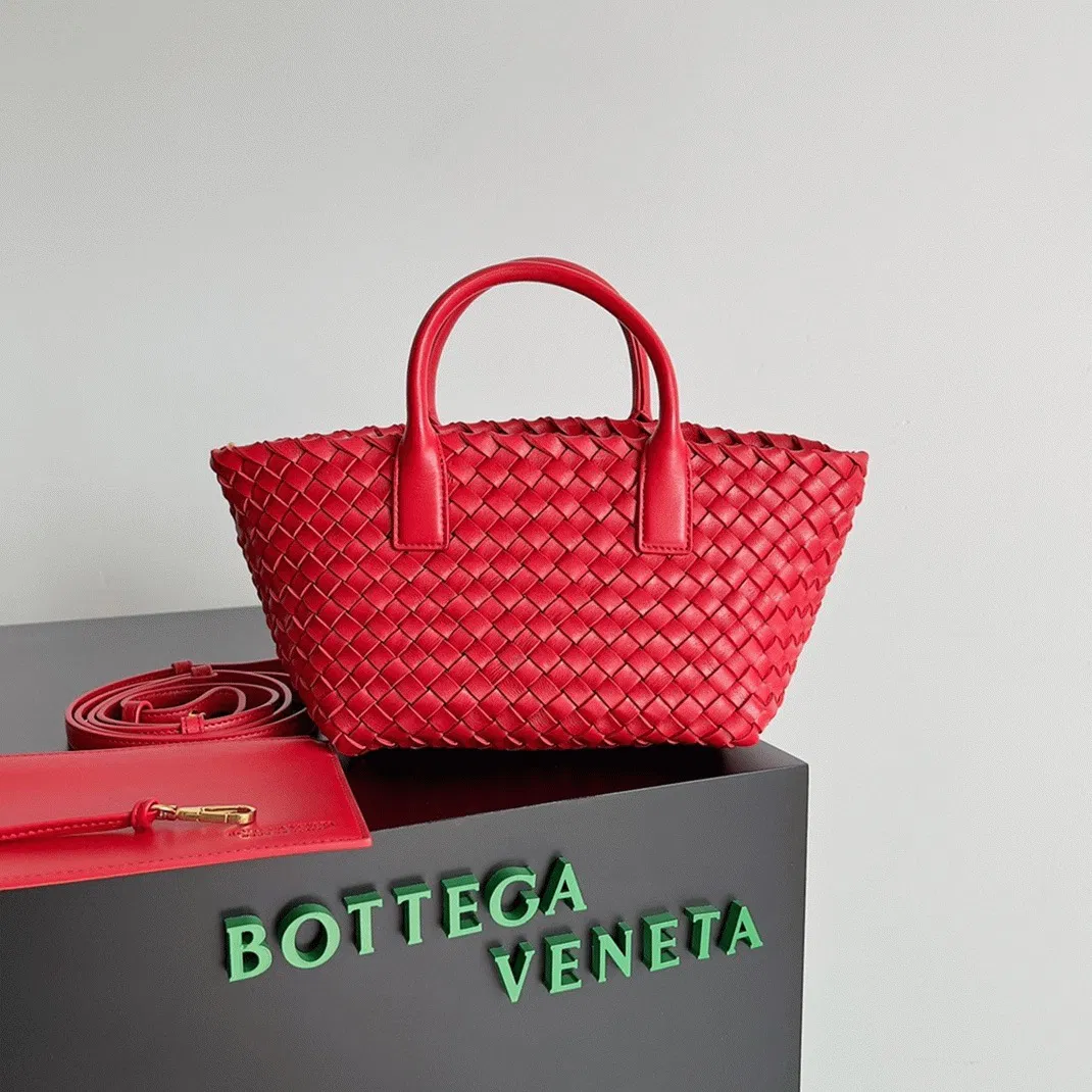 Top Quality Bottega Veneta Cabat Mini Bag In Red Intrecciato Lambskin — image 8