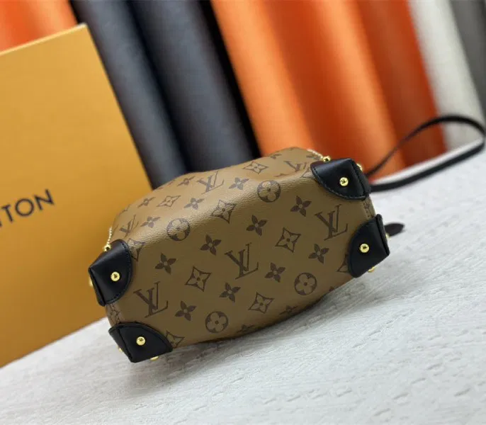 Monogram Reverse Canvas Noe Trunk PM — image 5