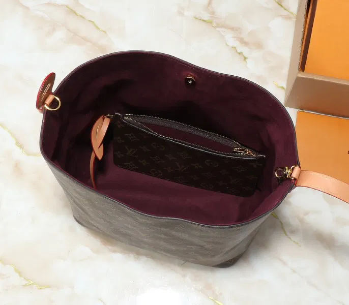 Monogram Canvas All In GM — image 3