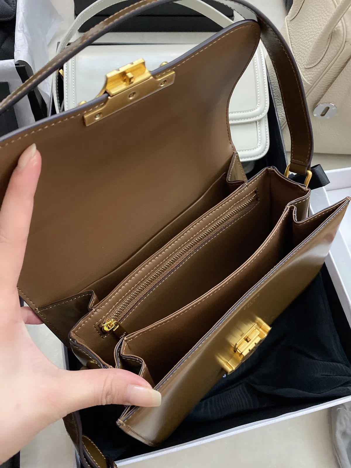 TRIOMPHE BAG — image 3