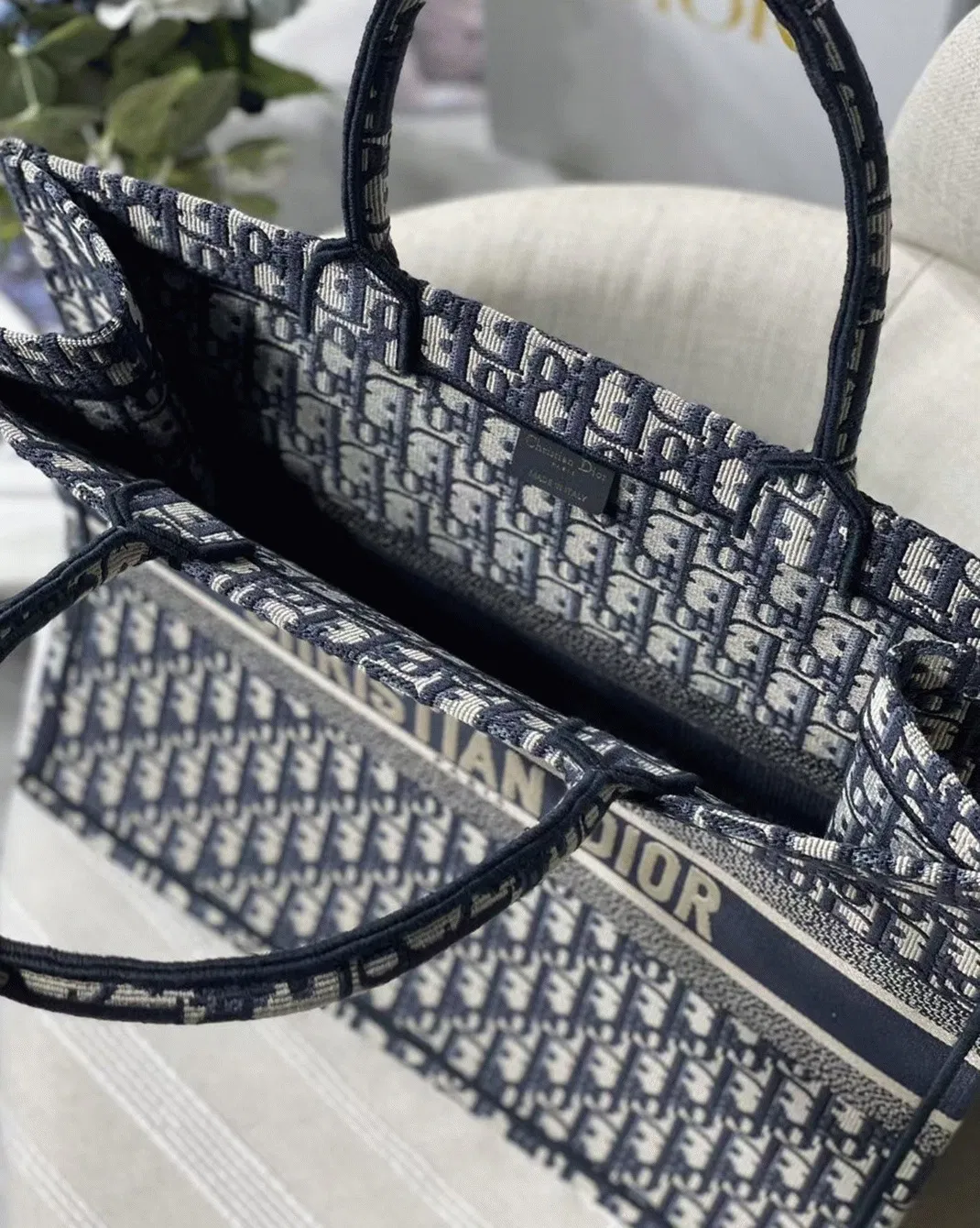 Dior Large Book Tote Bag in Blue Dior Oblique Embroidery — image 4