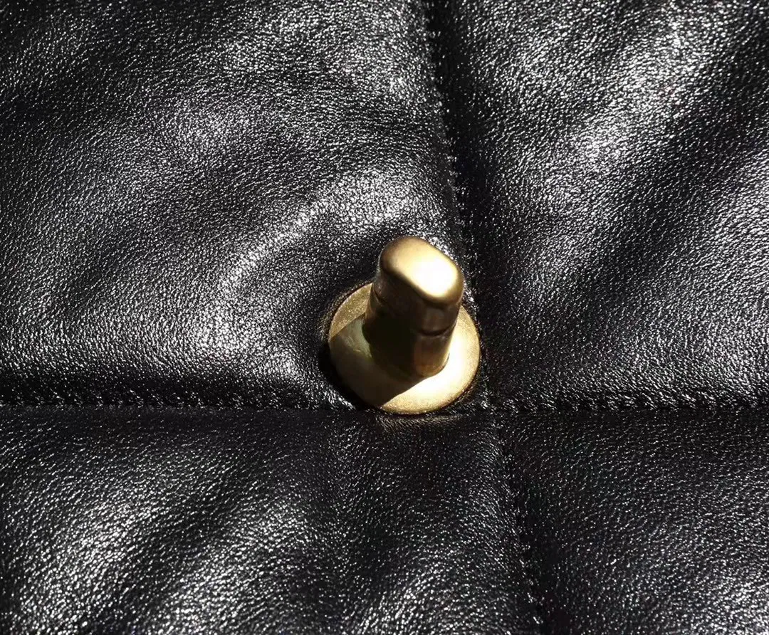 CHANEL 19 LARGE HANDBAG — image 4