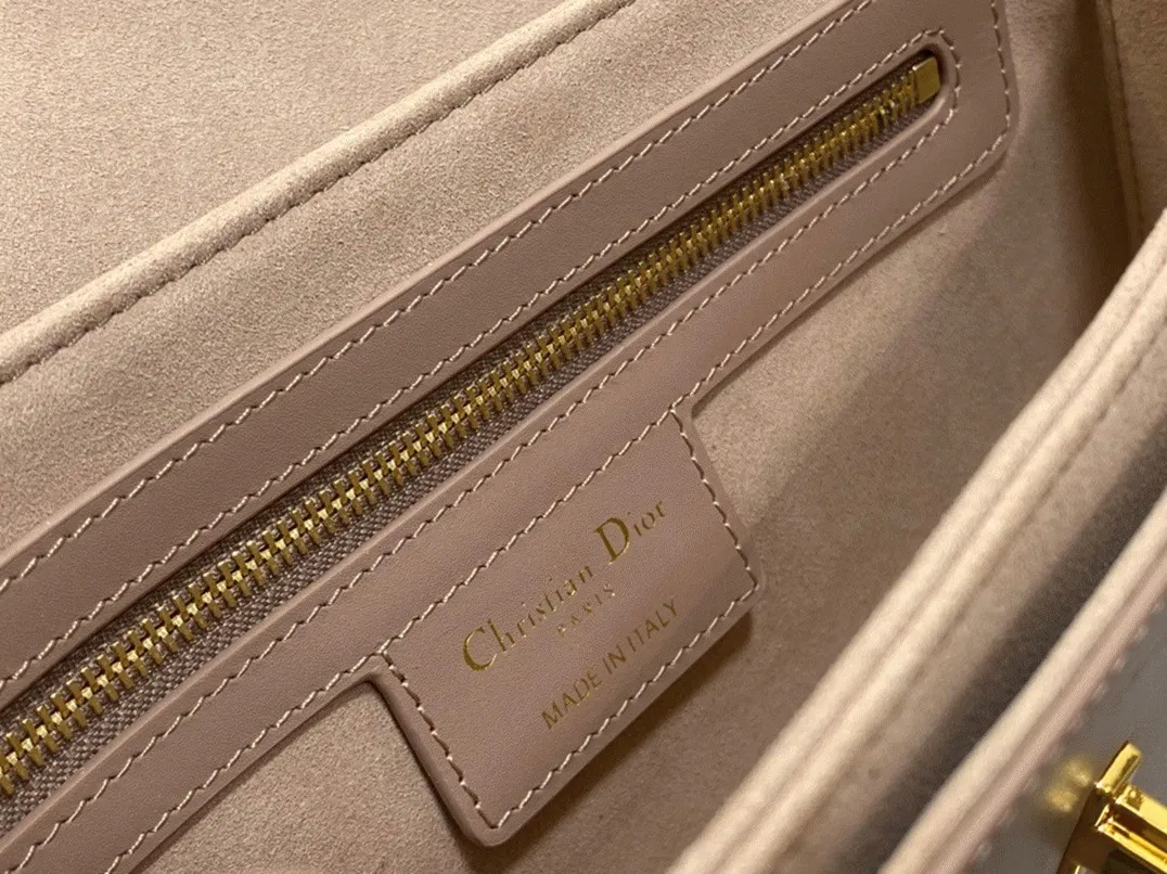 Dior 30 Montaigne Avenue Bag in Heritage Pink Box Calfskin — image 6