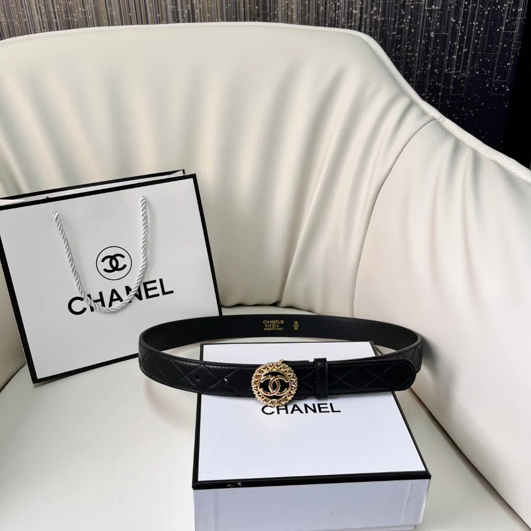 CHANEL Heart Casual Style Unisex Blended Fabrics Plain Party Style