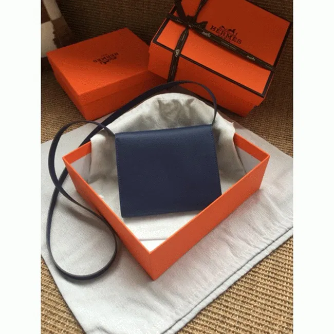 Sapphire Hermes Clic wallet with strap — image 3