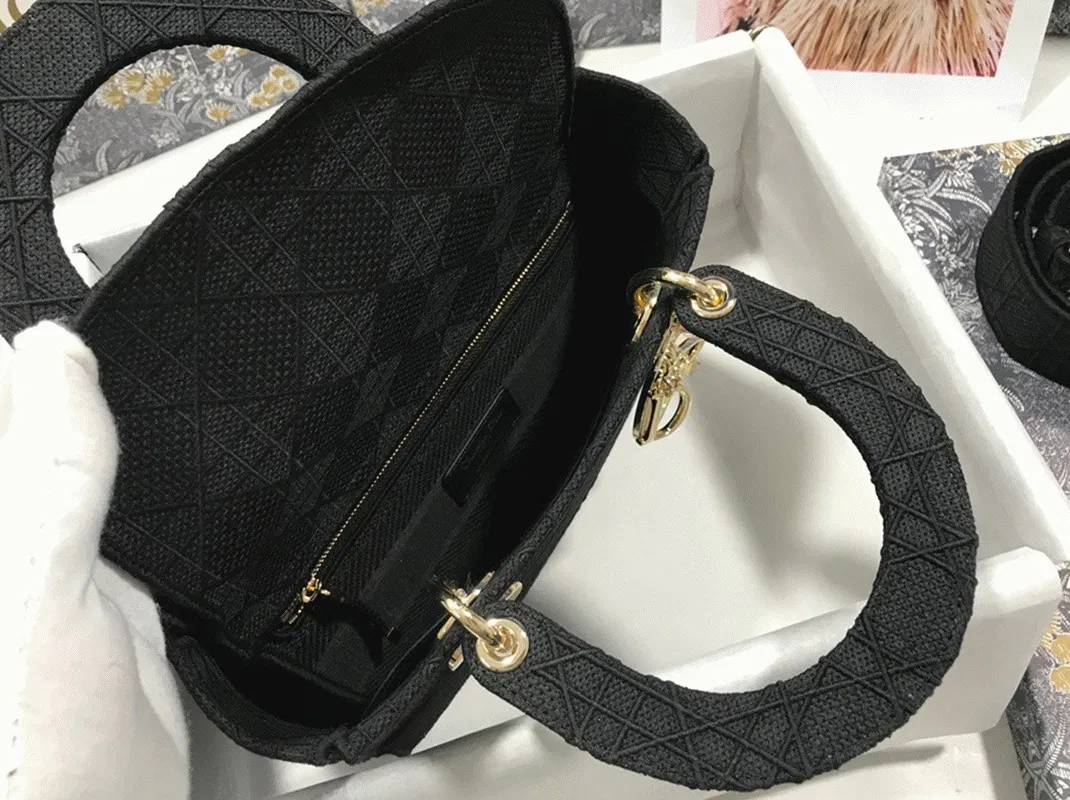 Dior Lady D-Lite Medium Bag in Black Cannage Embroidered Canvas — image 3
