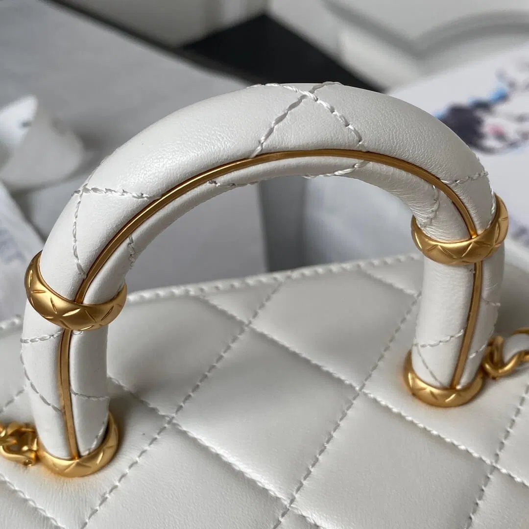 Chanel 23S handle cosmetic bag(high-end grade) — image 5