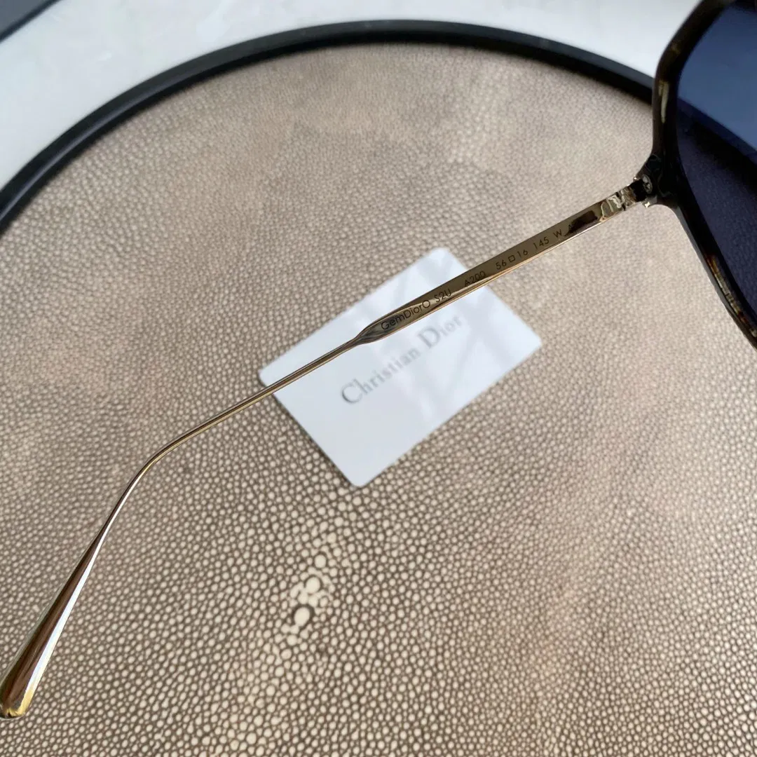 Round Sunglasses — image 2