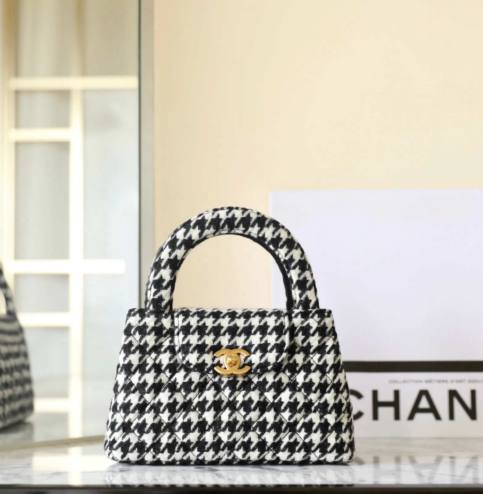 Kelly Handbag — image 9