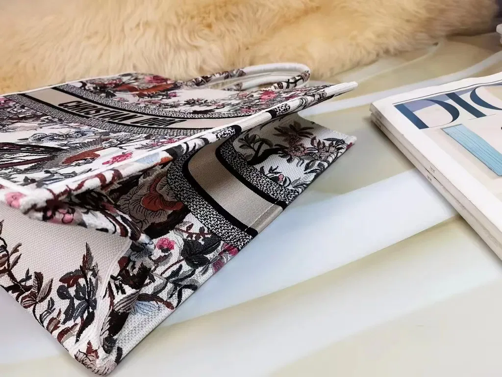 Book tote — image 7