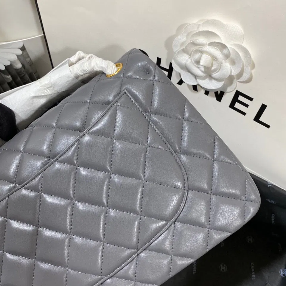 Chanel Flap Bag Large — image 6