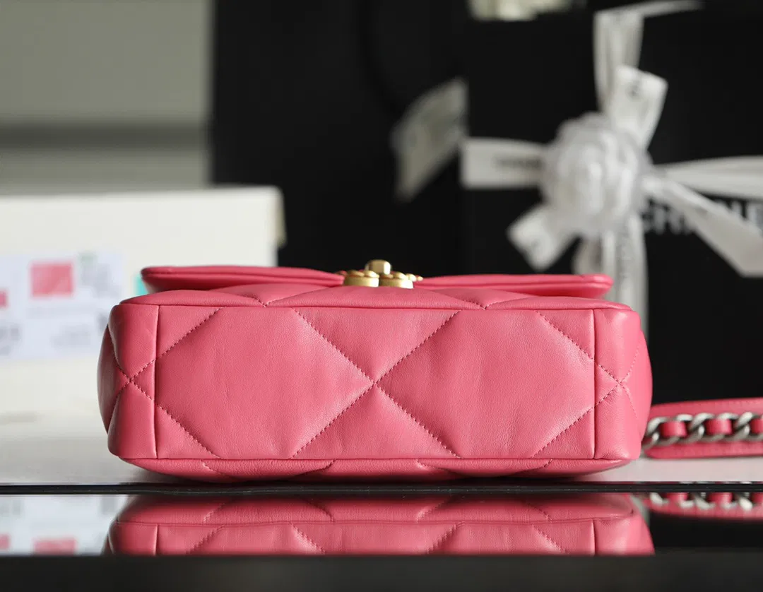 Chanel 19 — image 7