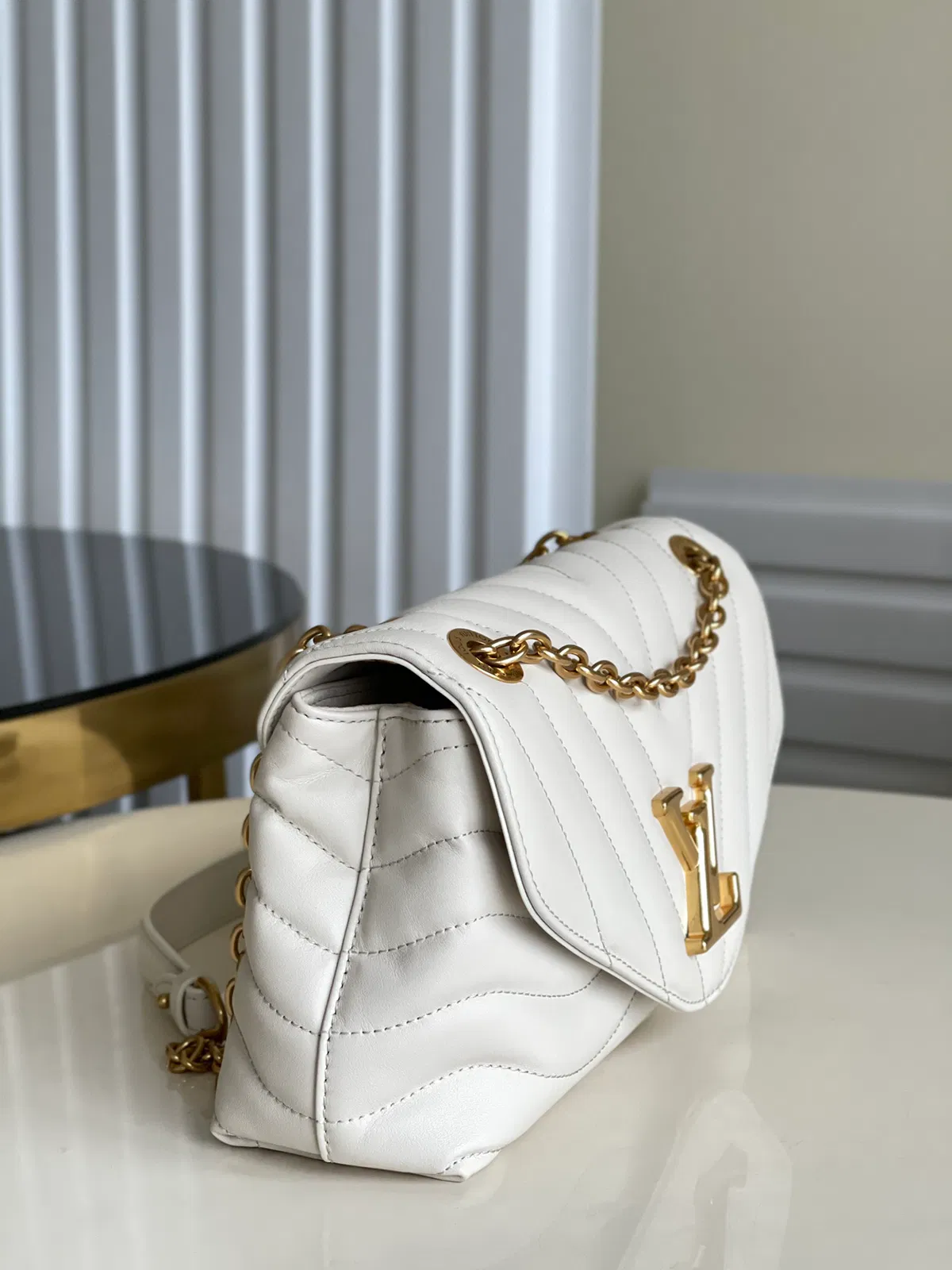 LV NEW WAVE CHAIN BAG — image 5