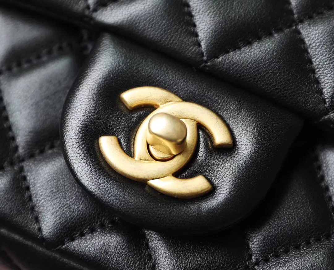 Chanel classic flap mini with golden ball โ image 4