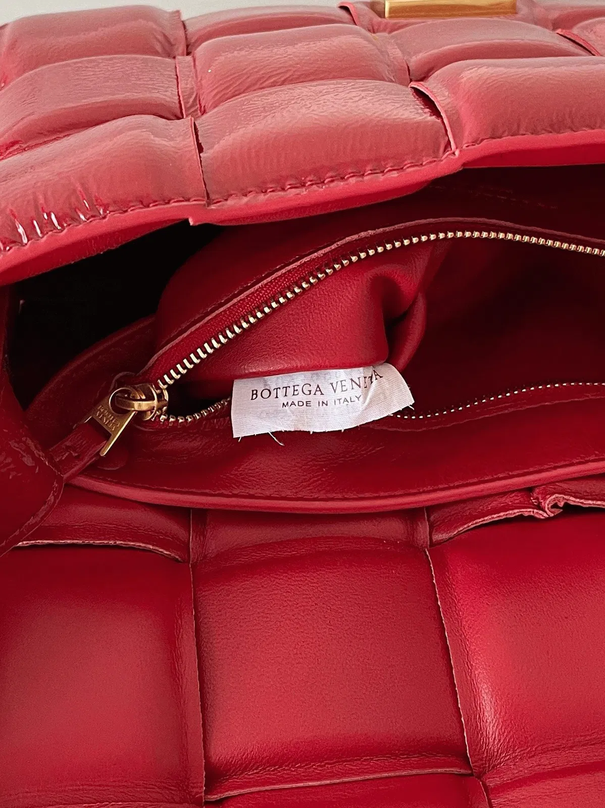 Top Quality Knockoff Bottega Veneta Padded Cassette Bag In Red — image 9