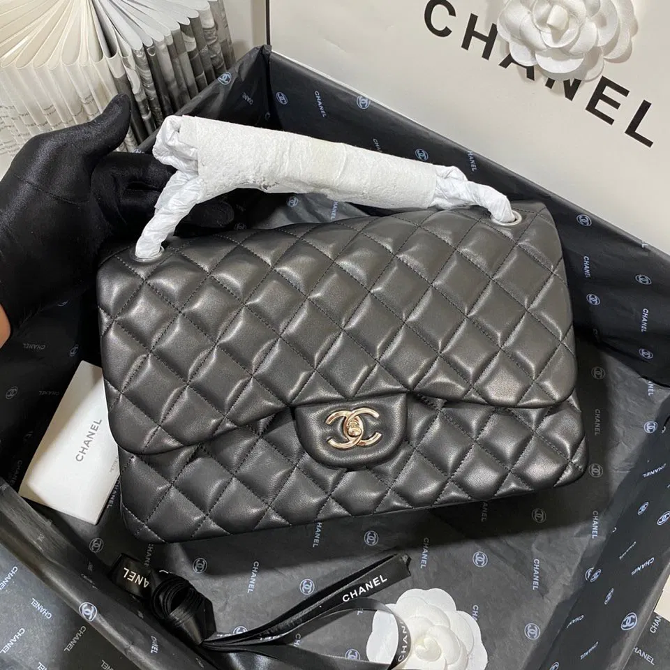 Chanel Flap Bag Large — image 3