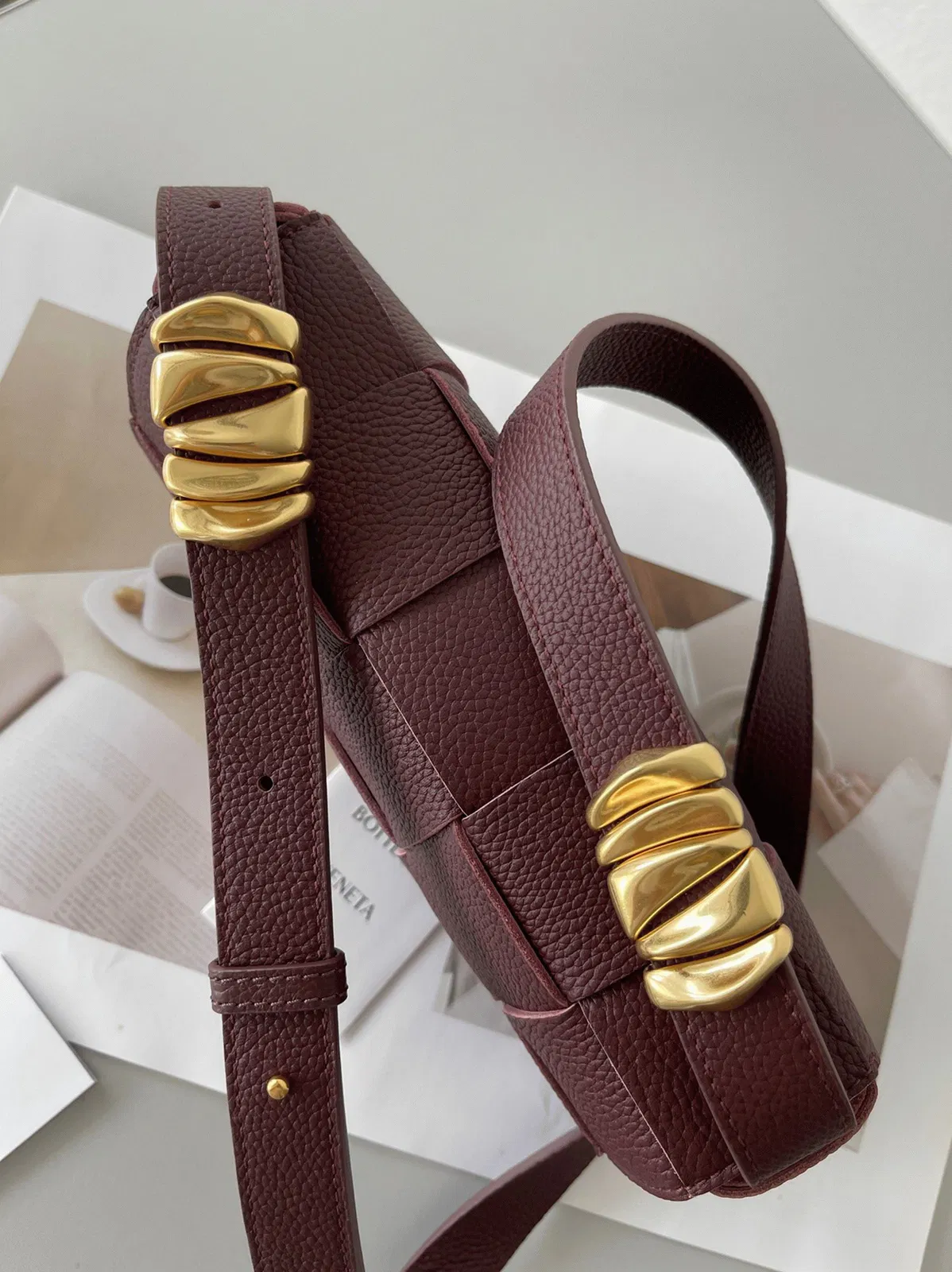 Top Quality Bottega Veneta Cassette Bag In Burgundy — image 2