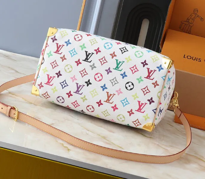 X TM Multicolored Speedy Bandouliere 30 In White — image 4