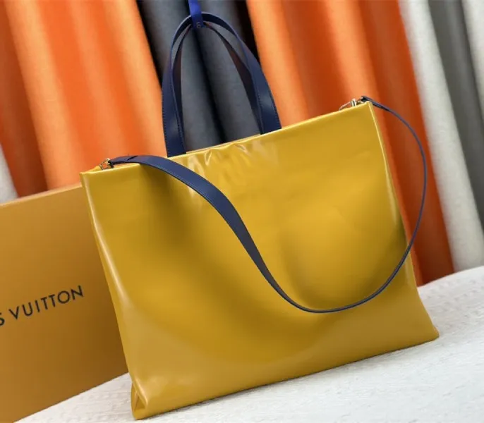 Louis Vuitton Other Leathers Shopper MM Tote In Safran — image 3